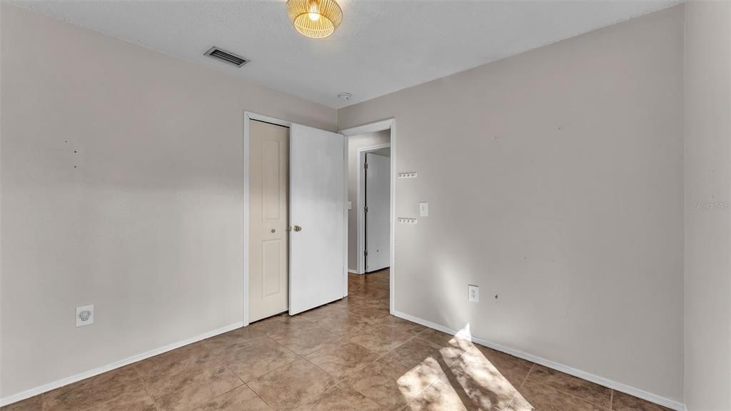 Active With Contract: $269,000 (3 beds, 2 baths, 1142 Square Feet)