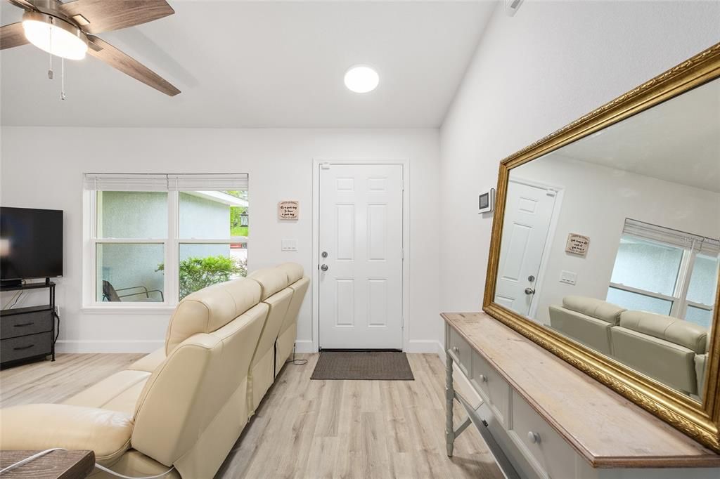 待售: $289,900 (3 贝兹, 2 浴室, 1478 平方英尺)