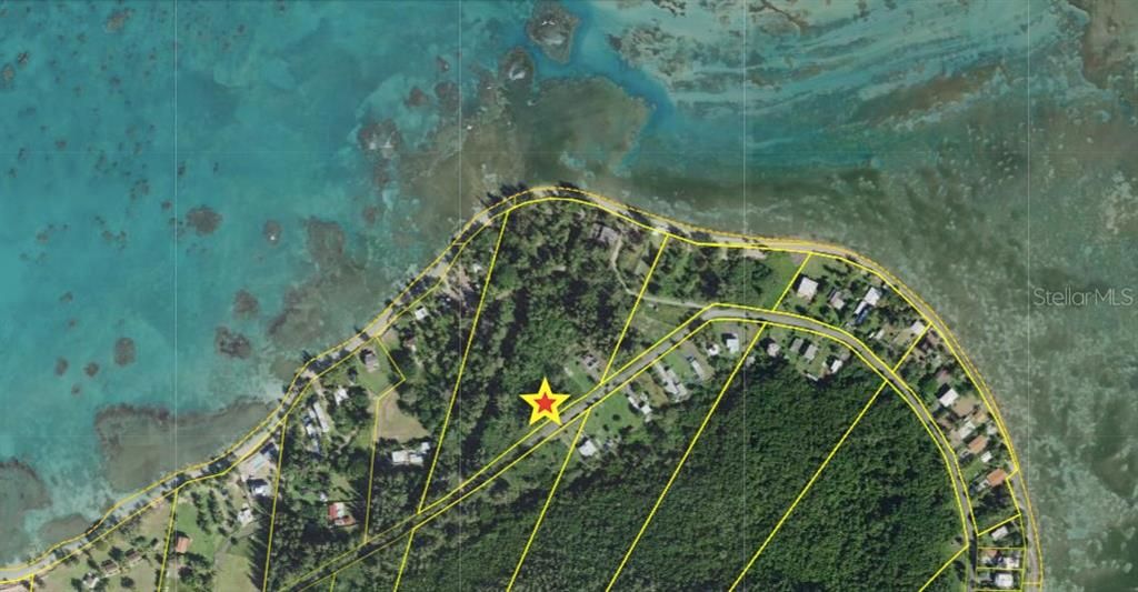 На продажу: $225,000 (0.26 acres)