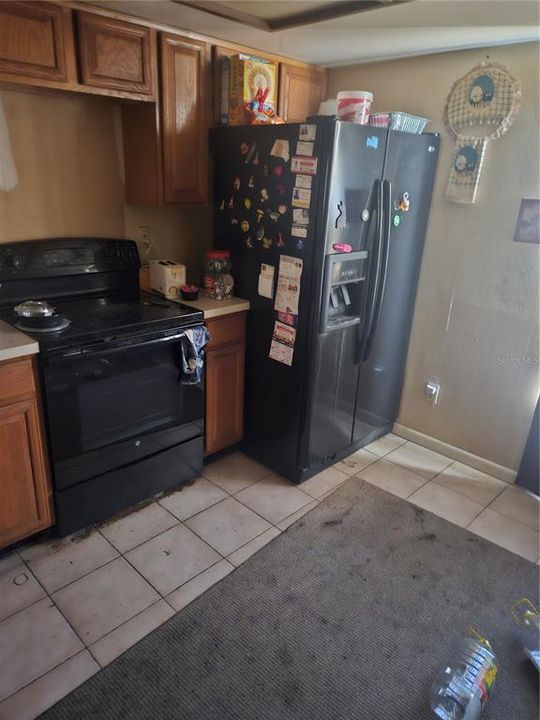 Active With Contract: $101,600 (2 beds, 2 baths, 1123 Square Feet)