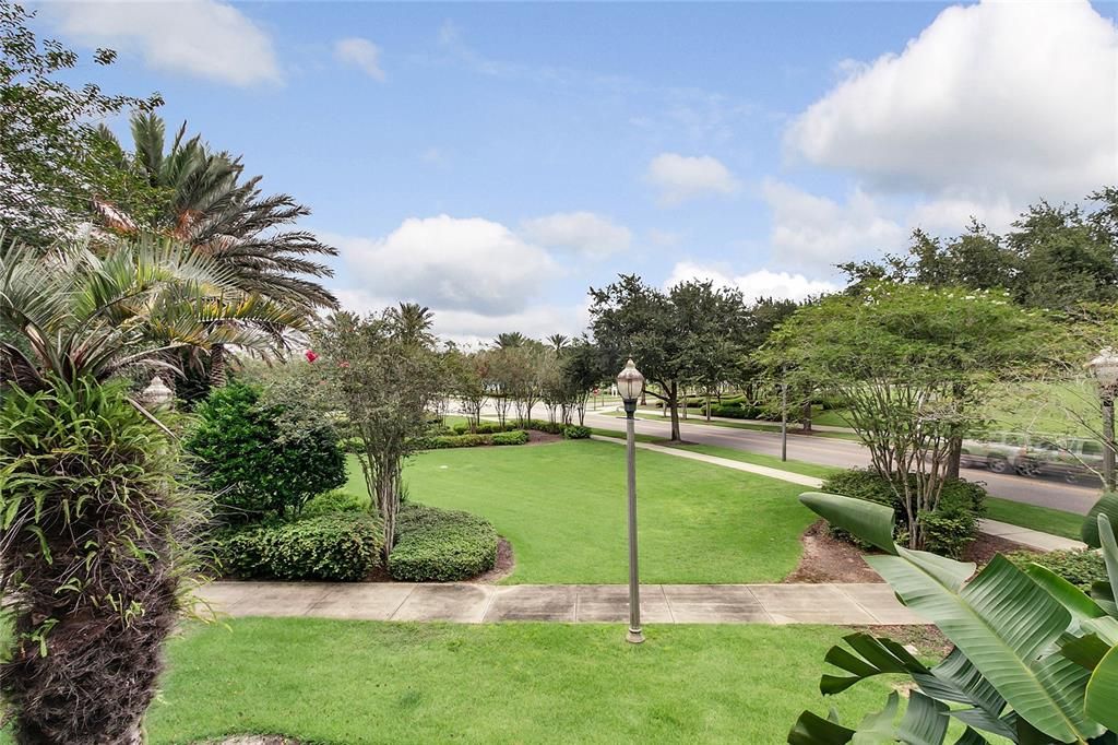 For Sale: $390,000 (3 beds, 3 baths, 1755 Square Feet)