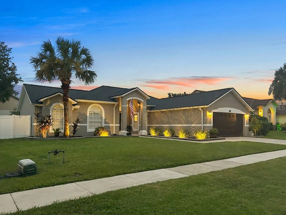 Vendido Recientemente: $449,900 (3 camas, 2 baños, 1637 Pies cuadrados)