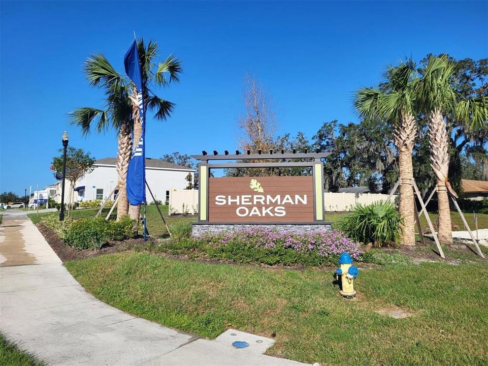 Active With Contract: $329,990 (4 beds, 2 baths, 2260 Square Feet)