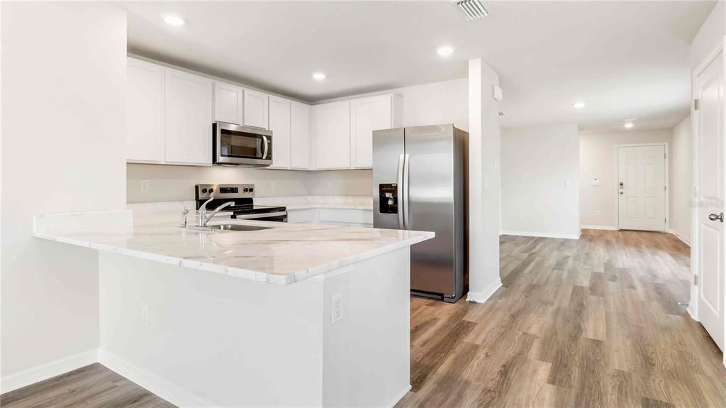 Active With Contract: $315,000 (3 beds, 2 baths, 1504 Square Feet)