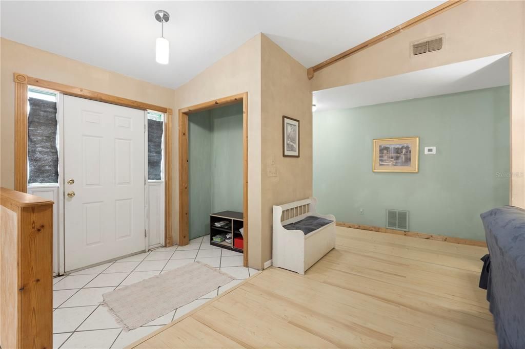 For Sale: $550,000 (3 beds, 2 baths, 2357 Square Feet)