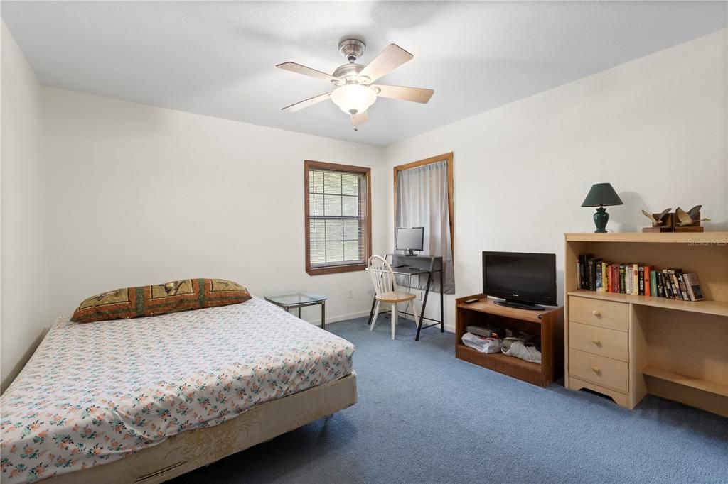 For Sale: $550,000 (3 beds, 2 baths, 2357 Square Feet)