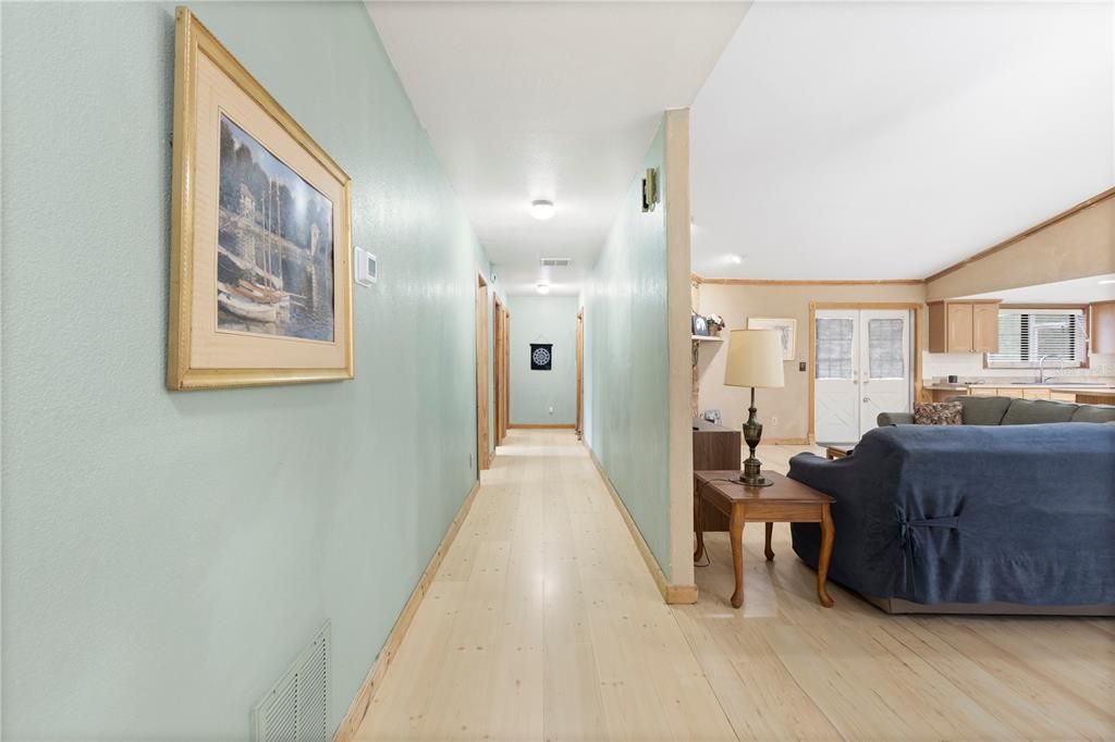 For Sale: $550,000 (3 beds, 2 baths, 2357 Square Feet)