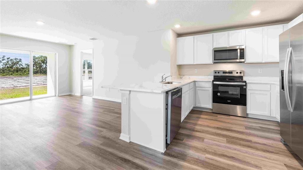 Activo con contrato: $317,000 (3 camas, 2 baños, 1504 Pies cuadrados)