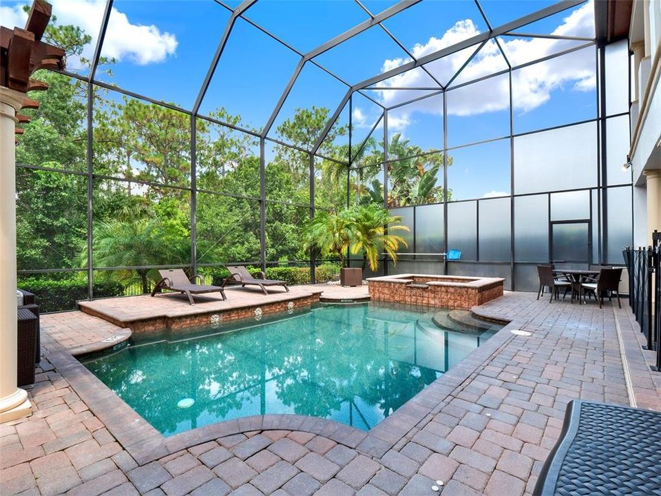 待售: $1,610,000 (7 贝兹, 6 浴室, 5917 平方英尺)