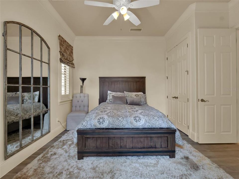 待售: $1,610,000 (7 贝兹, 6 浴室, 5917 平方英尺)