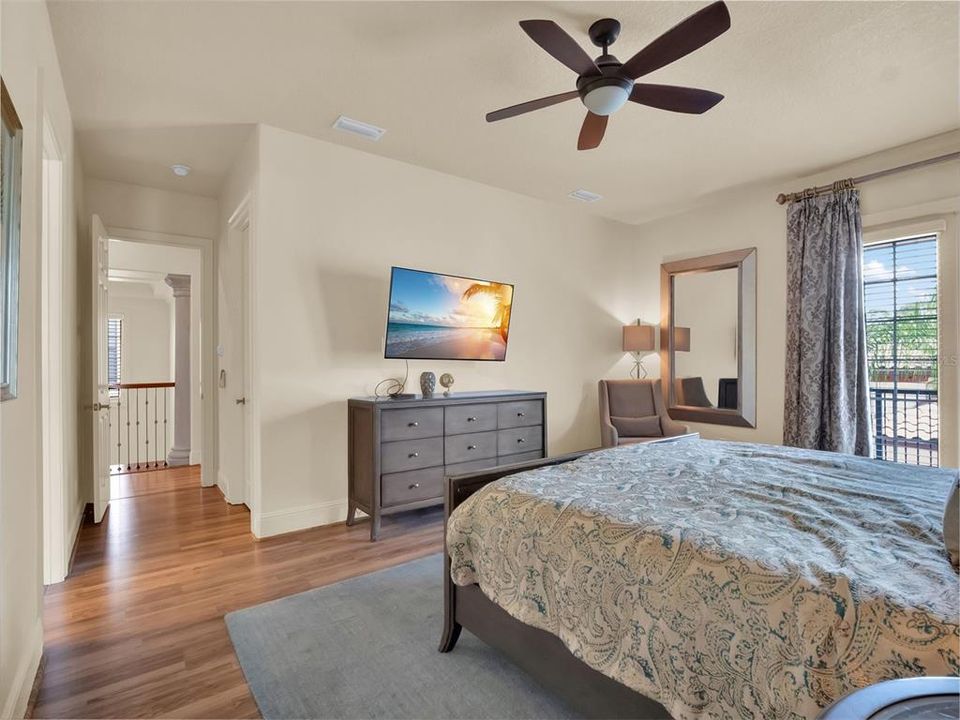 待售: $1,610,000 (7 贝兹, 6 浴室, 5917 平方英尺)