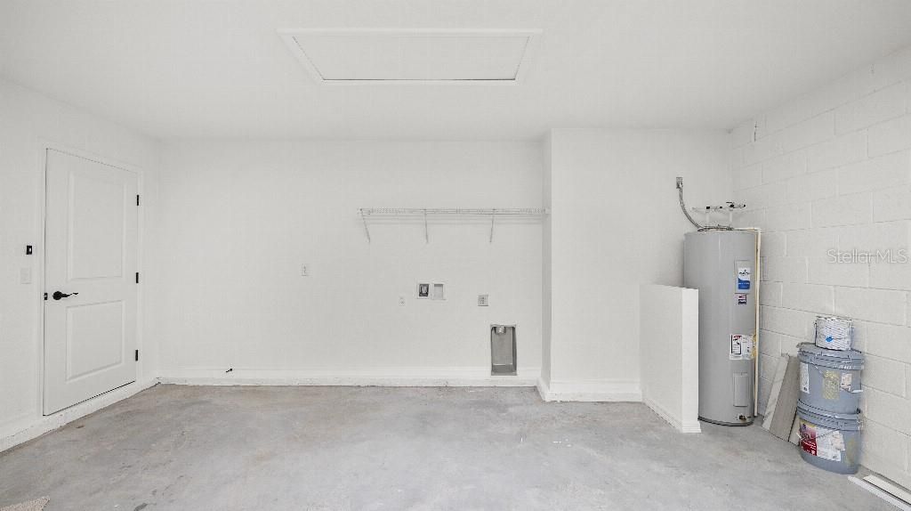 Active With Contract: $259,499 (3 beds, 2 baths, 1346 Square Feet)