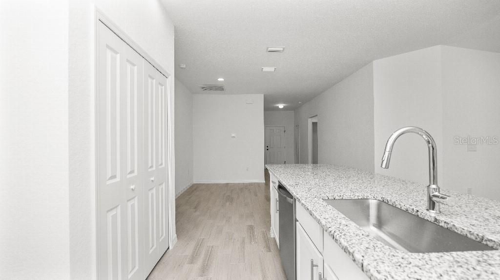 Active With Contract: $259,499 (3 beds, 2 baths, 1346 Square Feet)