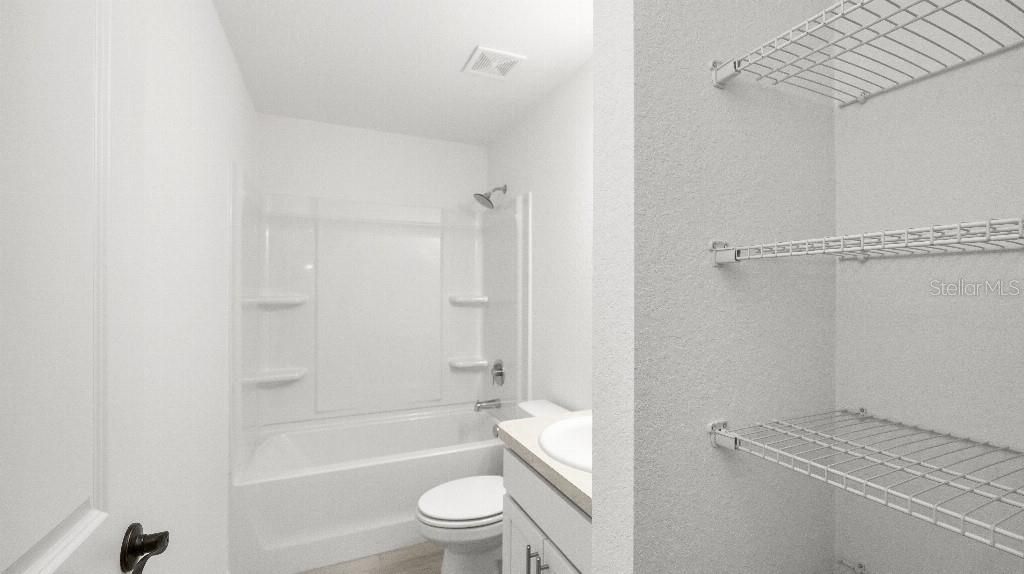 Active With Contract: $259,499 (3 beds, 2 baths, 1346 Square Feet)