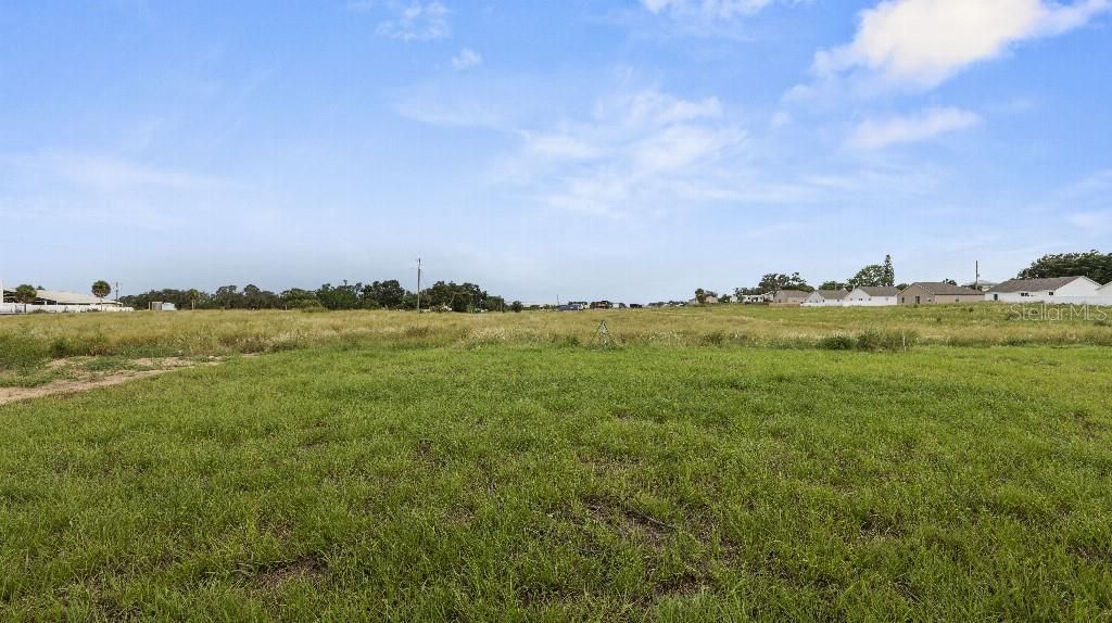 Active With Contract: $259,499 (3 beds, 2 baths, 1346 Square Feet)