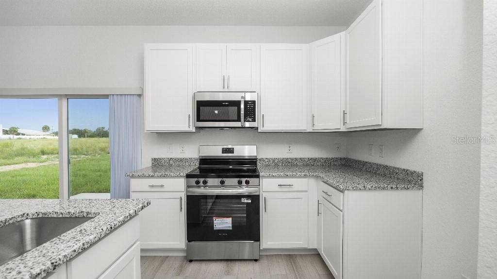 Active With Contract: $259,499 (3 beds, 2 baths, 1346 Square Feet)