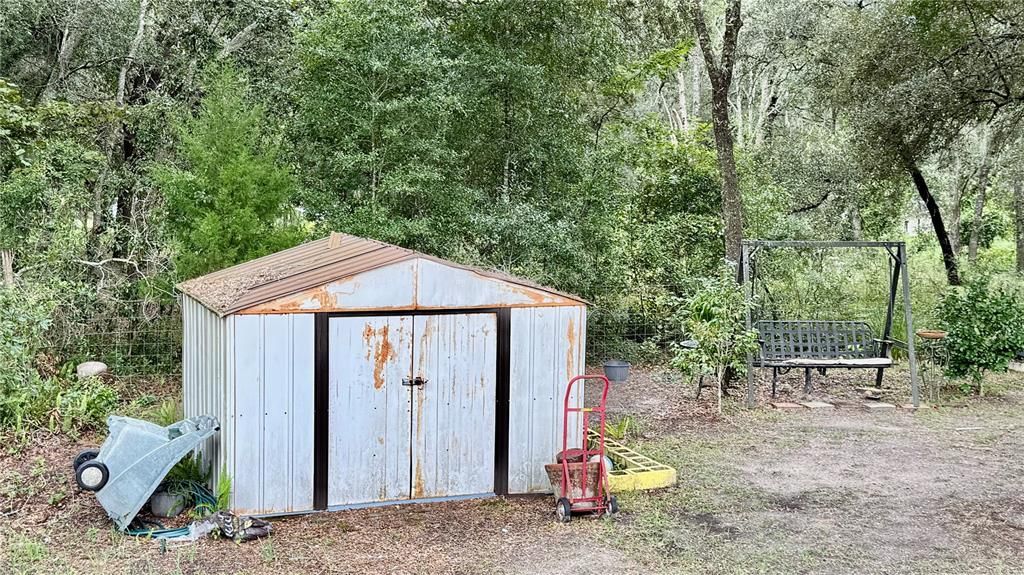 For Sale: $199,900 (3 beds, 2 baths, 1610 Square Feet)