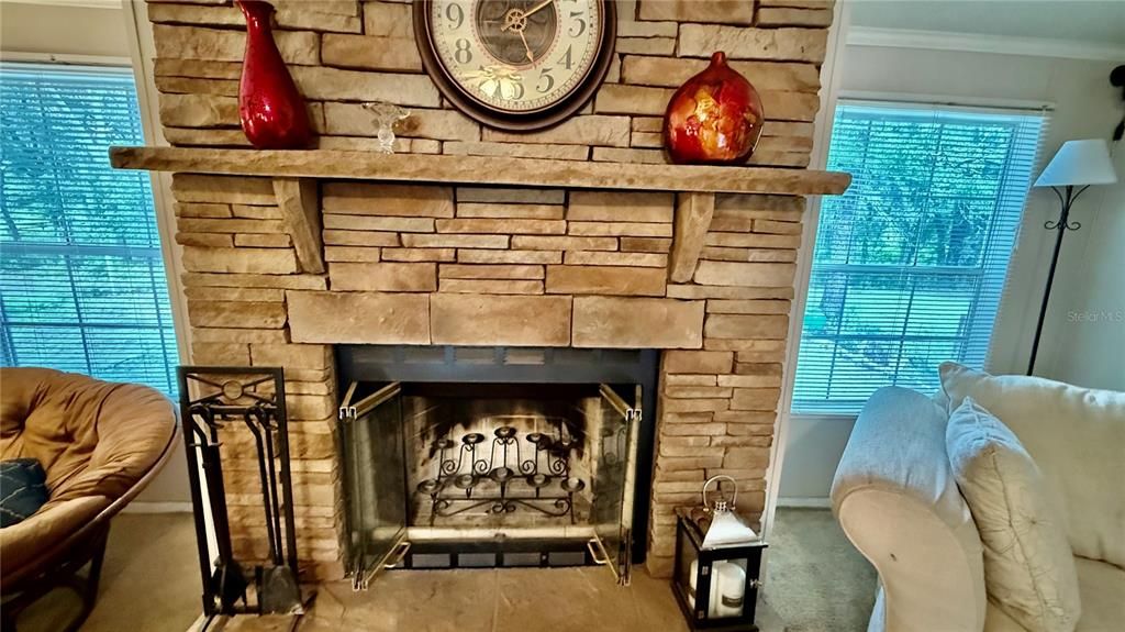 For Sale: $199,900 (3 beds, 2 baths, 1610 Square Feet)