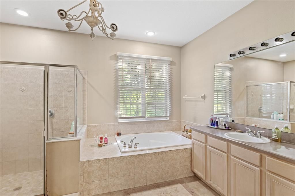 На продажу: $440,000 (3 спален, 2 ванн, 2050 Квадратных фут)