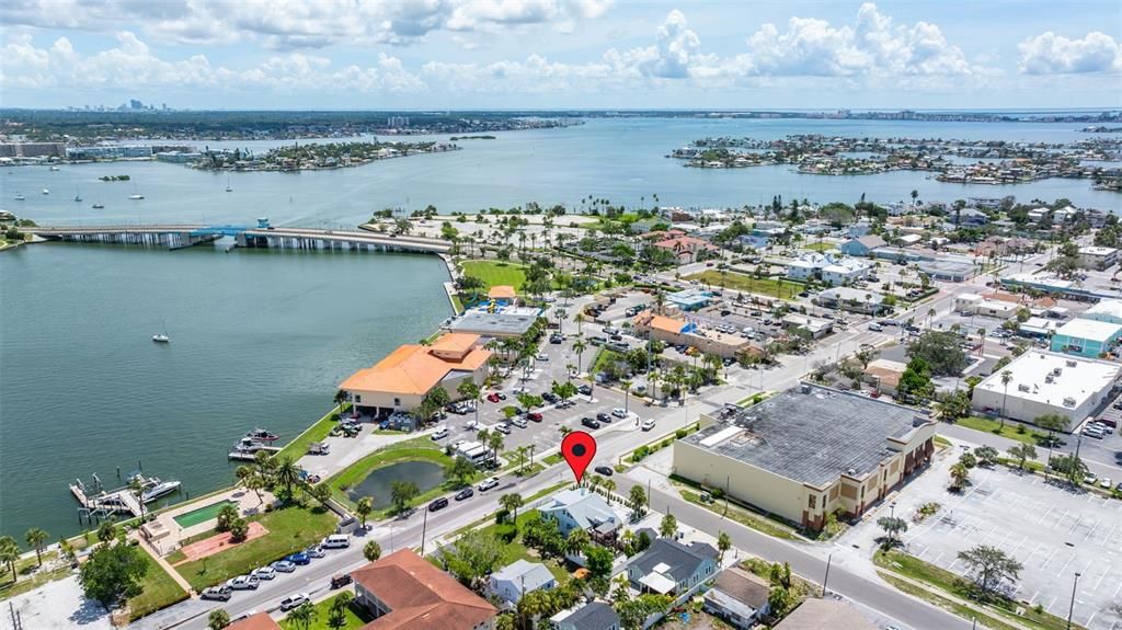 待售: $1,199,000 (5 贝兹, 0 浴室, 2421 平方英尺)