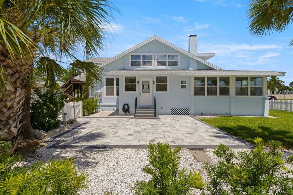 待售: $1,199,000 (5 贝兹, 0 浴室, 2421 平方英尺)