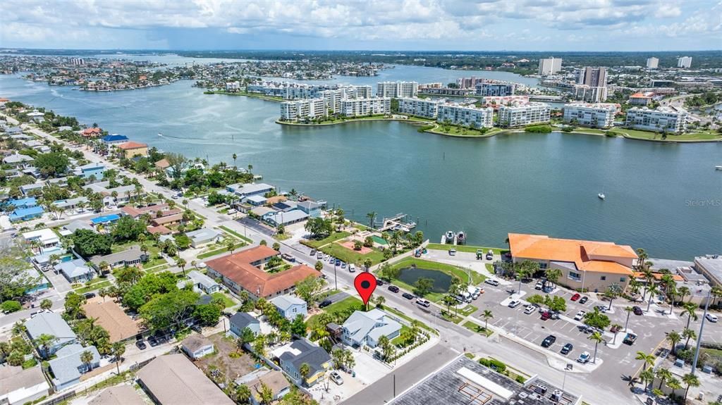 待售: $1,199,000 (5 贝兹, 0 浴室, 2421 平方英尺)