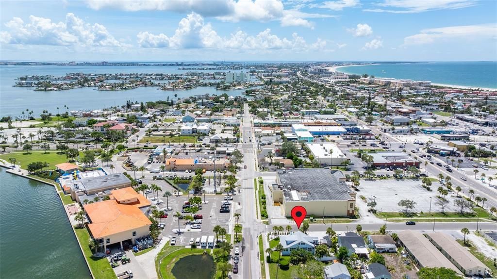 待售: $1,199,000 (5 贝兹, 0 浴室, 2421 平方英尺)