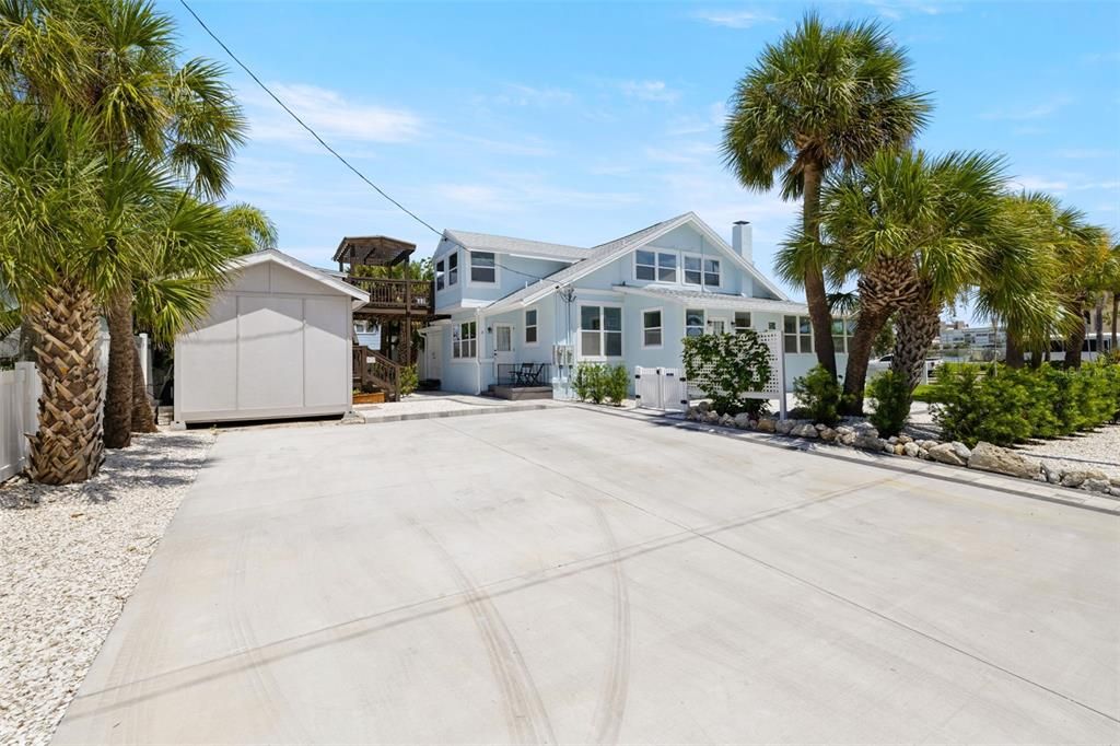 待售: $1,199,000 (5 贝兹, 0 浴室, 2421 平方英尺)