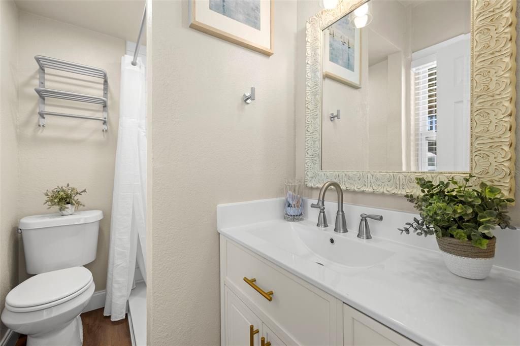 待售: $1,199,000 (5 贝兹, 0 浴室, 2421 平方英尺)