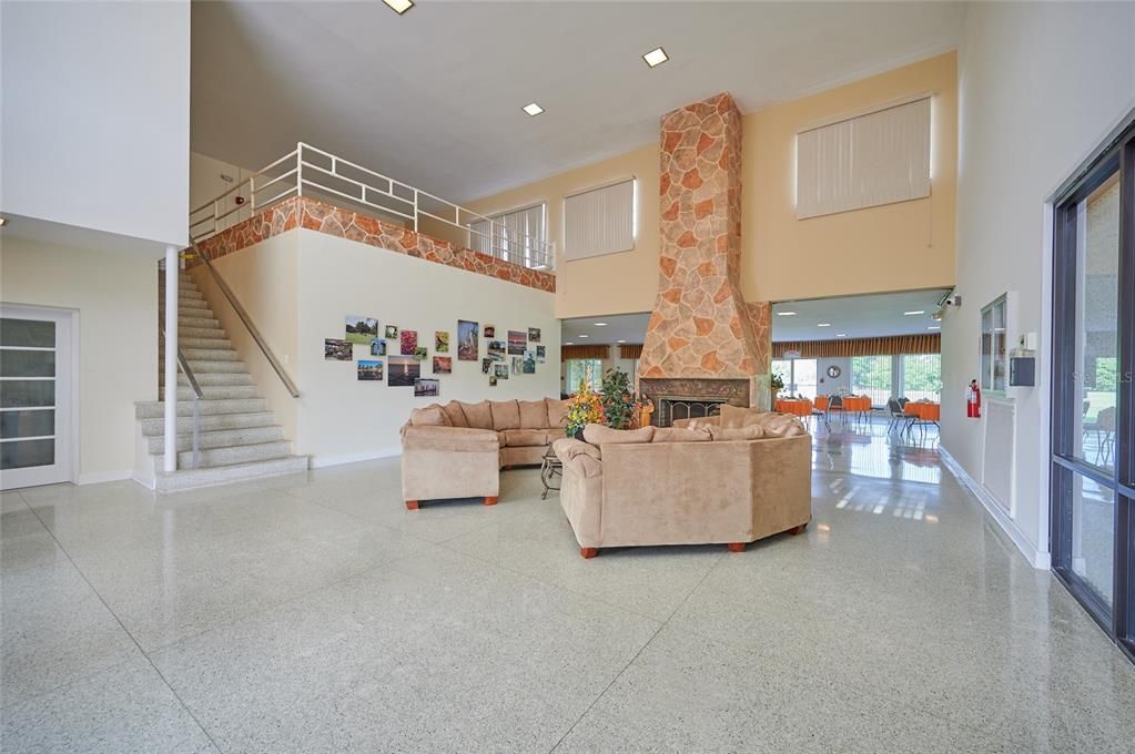 待售: $18,000 (0.55 acres)