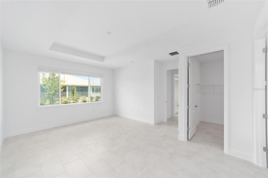 Activo con contrato: $485,000 (3 camas, 3 baños, 2870 Pies cuadrados)