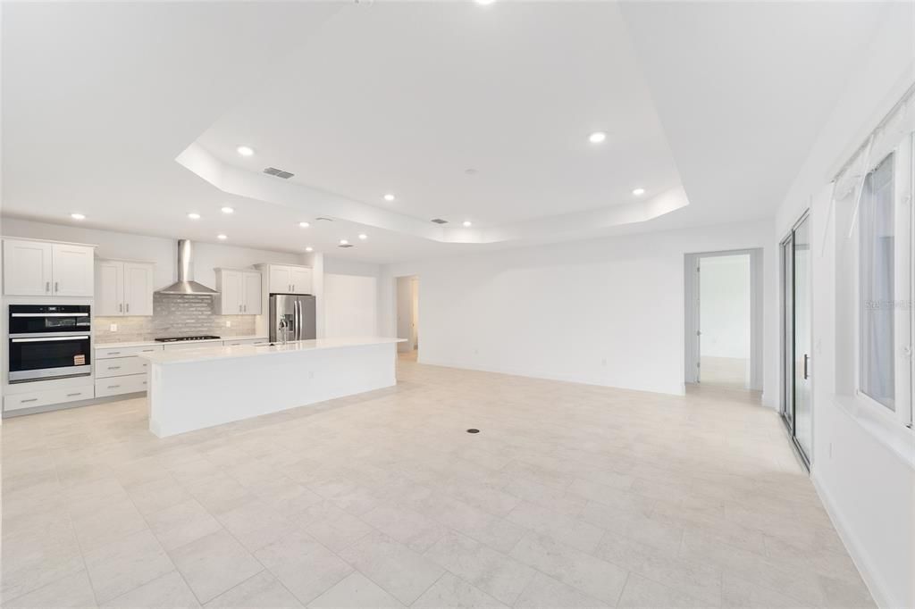 Activo con contrato: $485,000 (3 camas, 3 baños, 2870 Pies cuadrados)