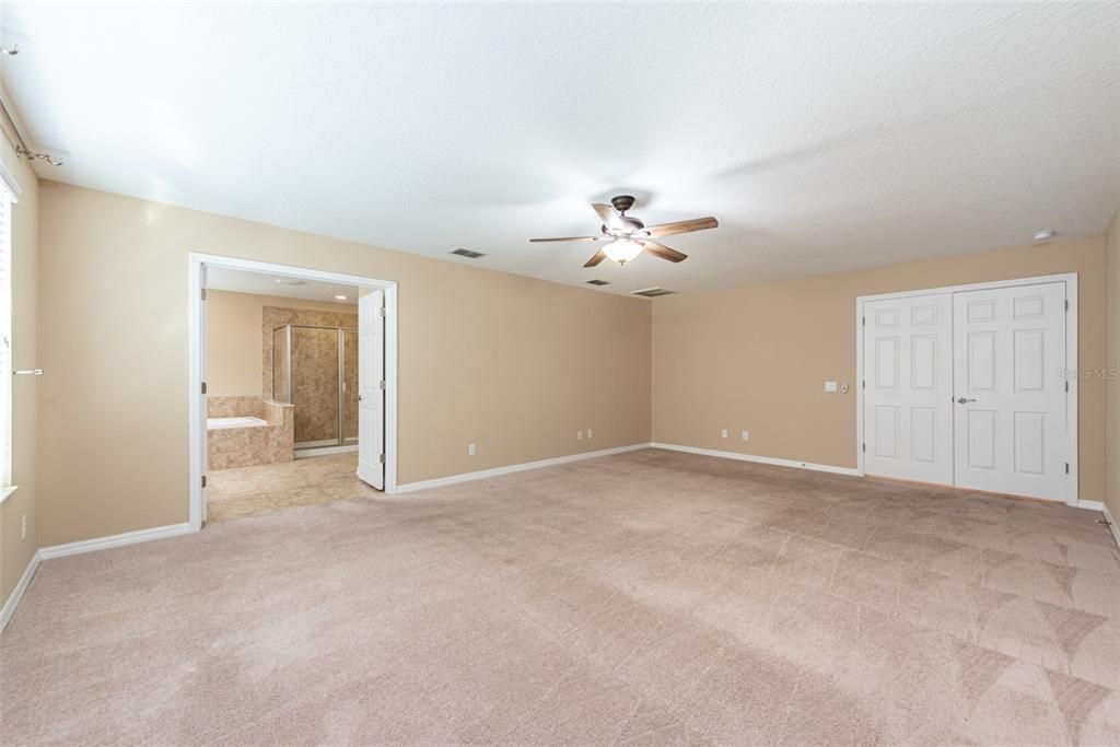 En Renta: $3,400 (5 camas, 3 baños, 3541 Pies cuadrados)