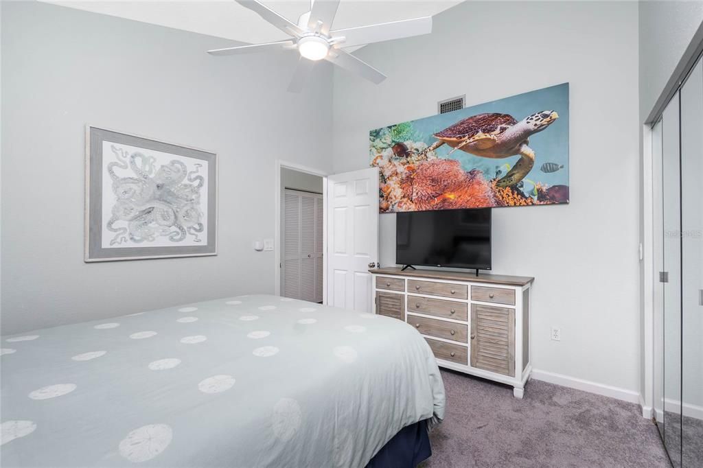 На продажу: $470,000 (2 спален, 2 ванн, 1270 Квадратных фут)