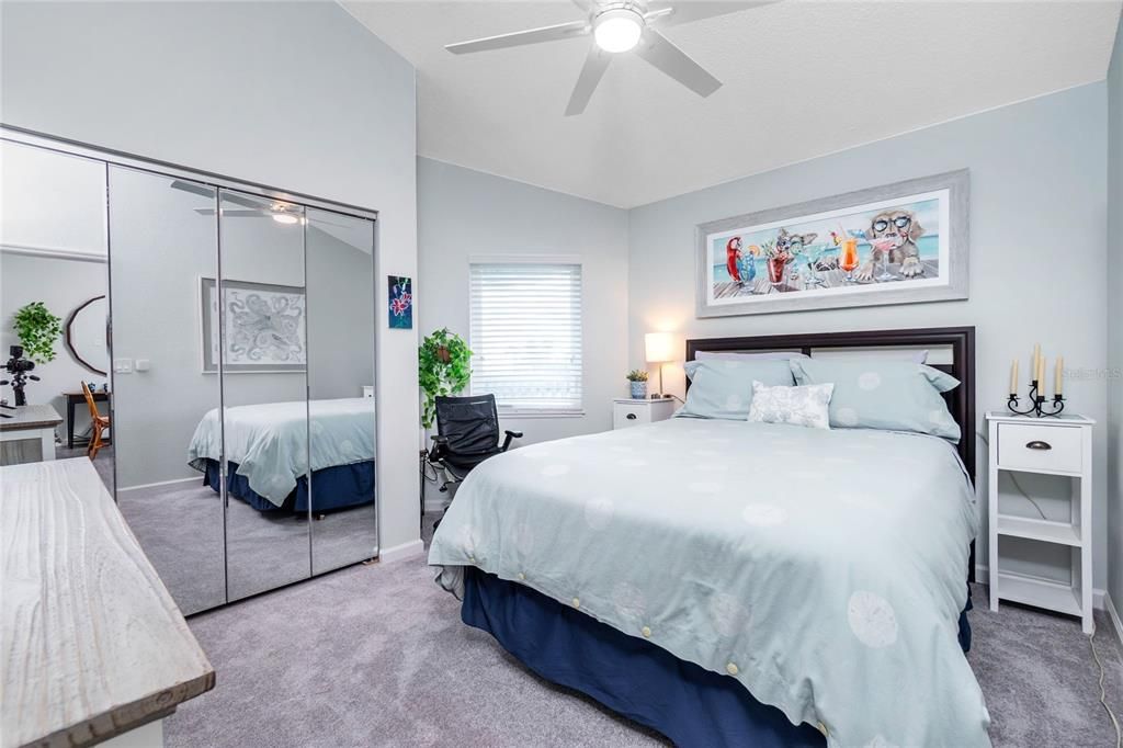 На продажу: $470,000 (2 спален, 2 ванн, 1270 Квадратных фут)