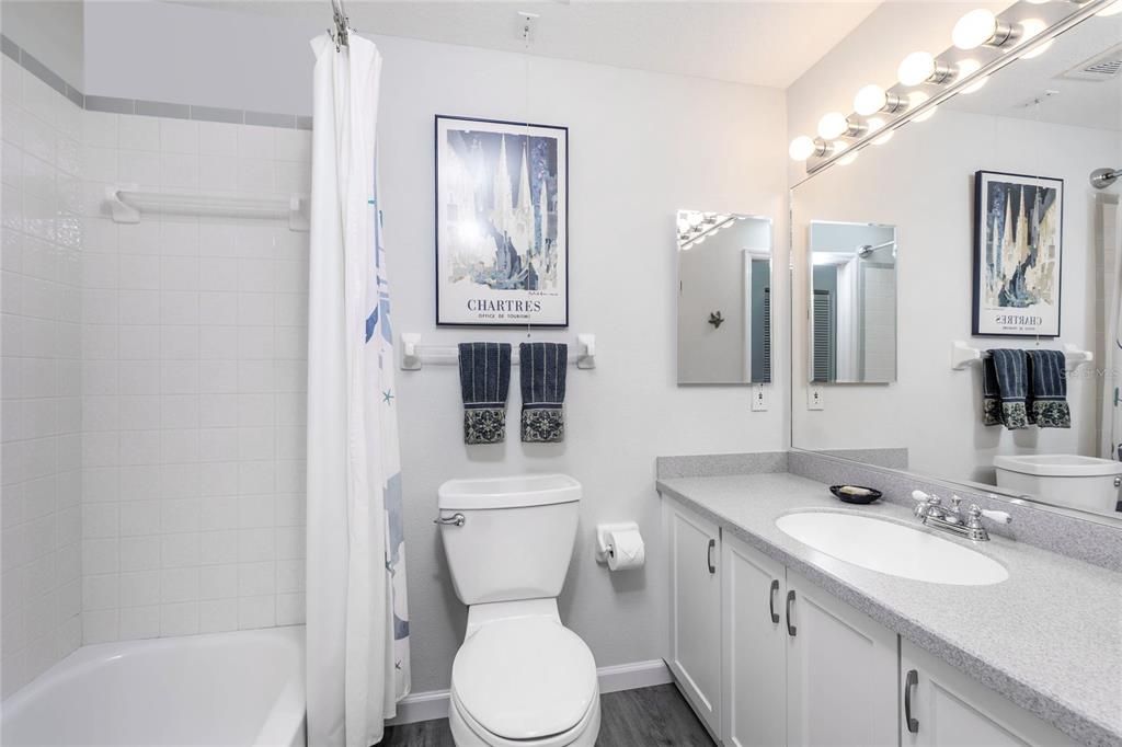 На продажу: $470,000 (2 спален, 2 ванн, 1270 Квадратных фут)