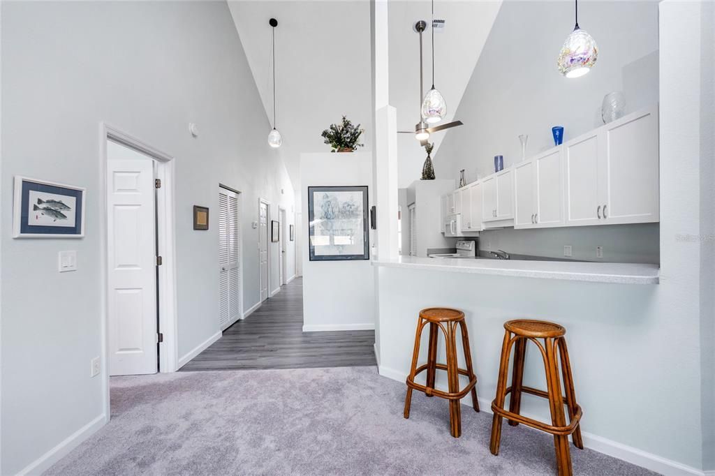 На продажу: $470,000 (2 спален, 2 ванн, 1270 Квадратных фут)