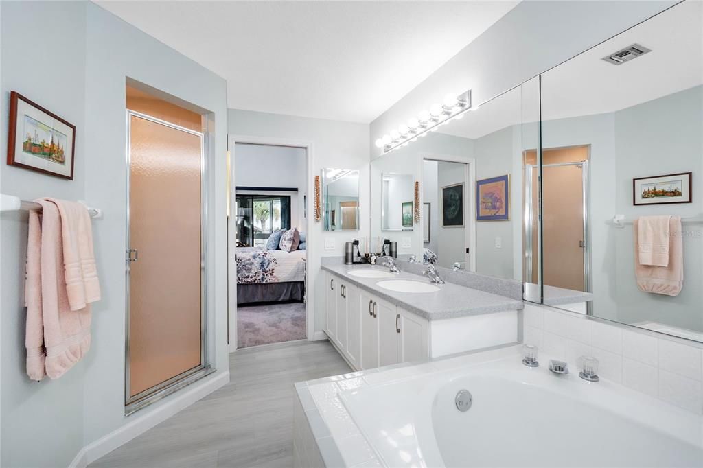 На продажу: $470,000 (2 спален, 2 ванн, 1270 Квадратных фут)