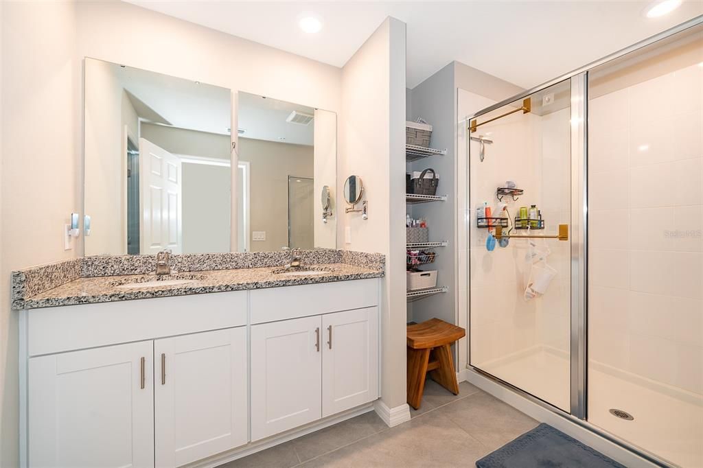 En Venta: $344,000 (3 camas, 2 baños, 1570 Pies cuadrados)