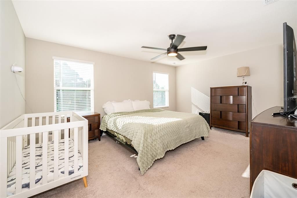 En Venta: $344,000 (3 camas, 2 baños, 1570 Pies cuadrados)