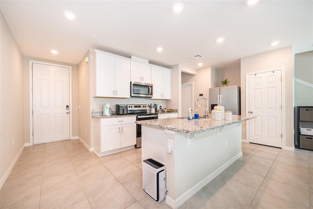 En Venta: $344,000 (3 camas, 2 baños, 1570 Pies cuadrados)