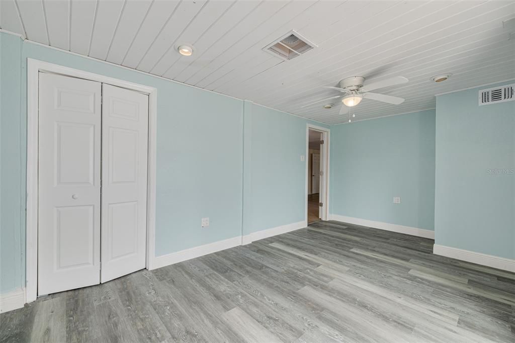 待售: $1,100,000 (5 贝兹, 3 浴室, 3761 平方英尺)