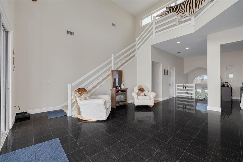 待售: $1,100,000 (5 贝兹, 3 浴室, 3761 平方英尺)