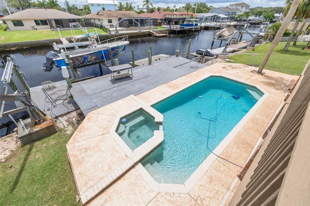 待售: $1,100,000 (5 贝兹, 3 浴室, 3761 平方英尺)