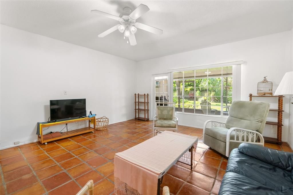 En Venta: $500,000 (2 camas, 1 baños, 1246 Pies cuadrados)