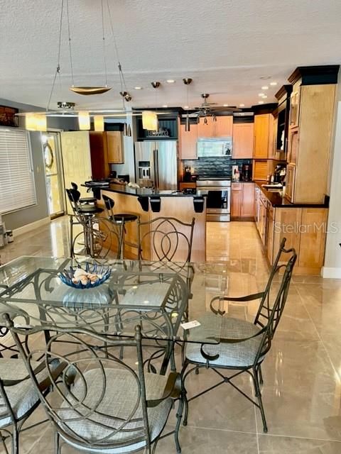 For Rent: $5,750 (3 beds, 2 baths, 2069 Square Feet)