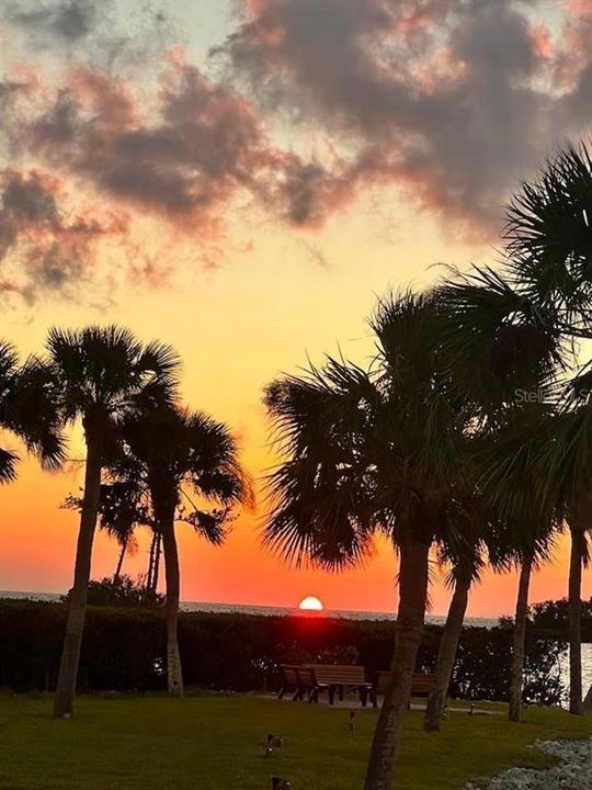 For Rent: $5,750 (3 beds, 2 baths, 2069 Square Feet)