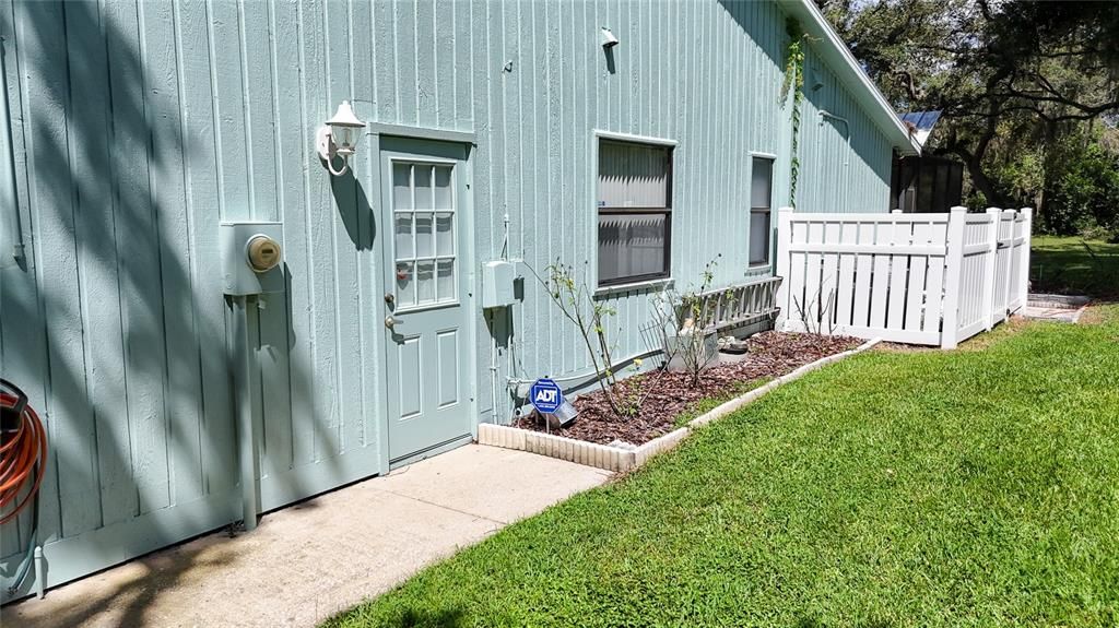 For Sale: $375,000 (3 beds, 2 baths, 2226 Square Feet)