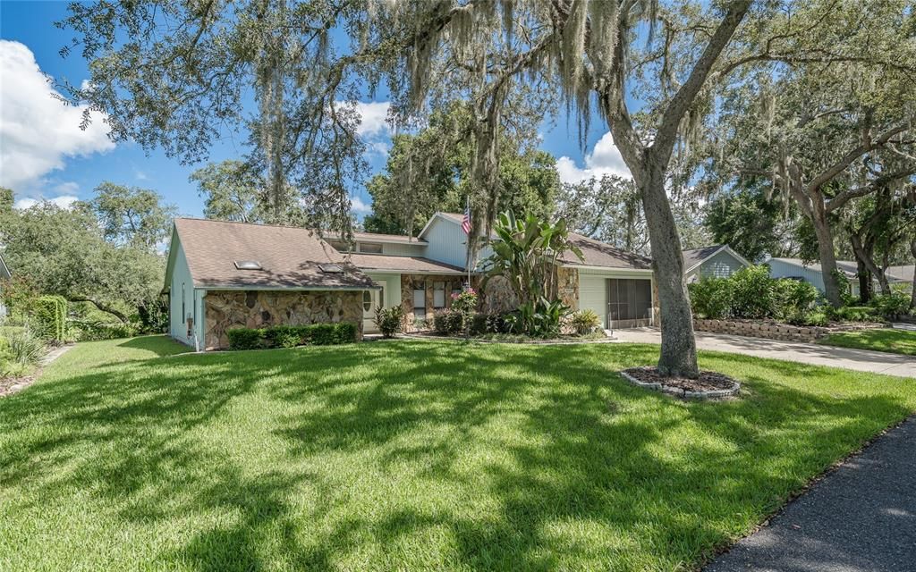 For Sale: $375,000 (3 beds, 2 baths, 2226 Square Feet)