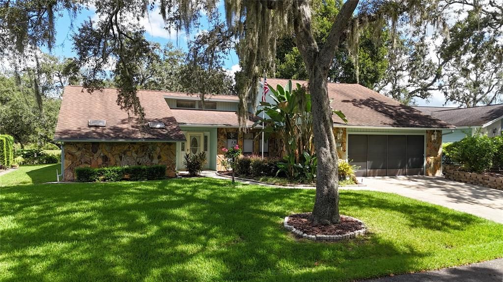 For Sale: $375,000 (3 beds, 2 baths, 2226 Square Feet)